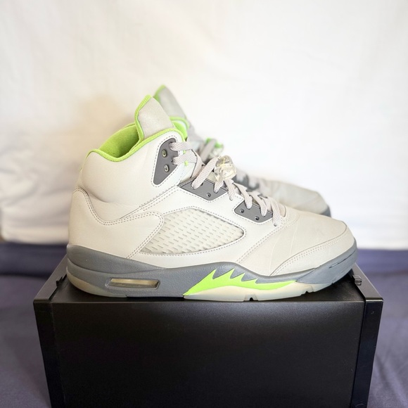 Jordan Other - AUTHENTIC Jordan 5 Retro Green Bean size 12 DM9014-003 2022 PRE-OWNED